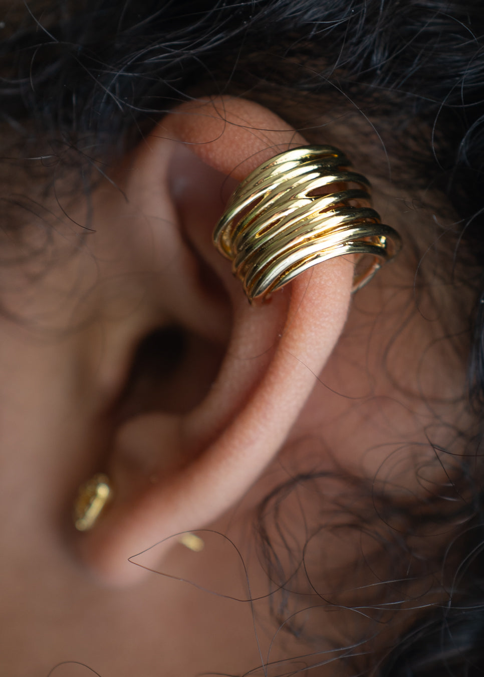 Golden Wave Ear Cuff