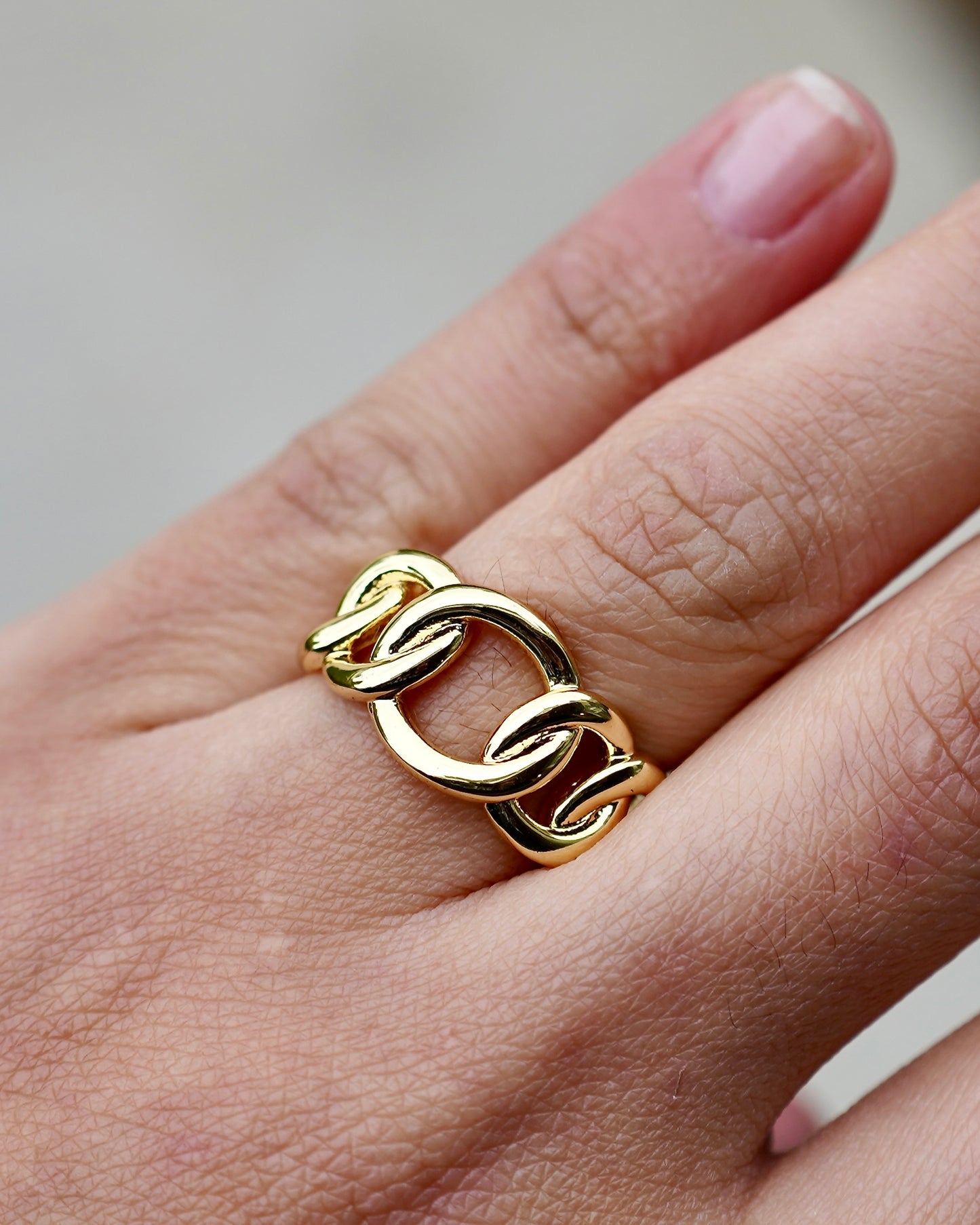 Bold Chain Link Ring