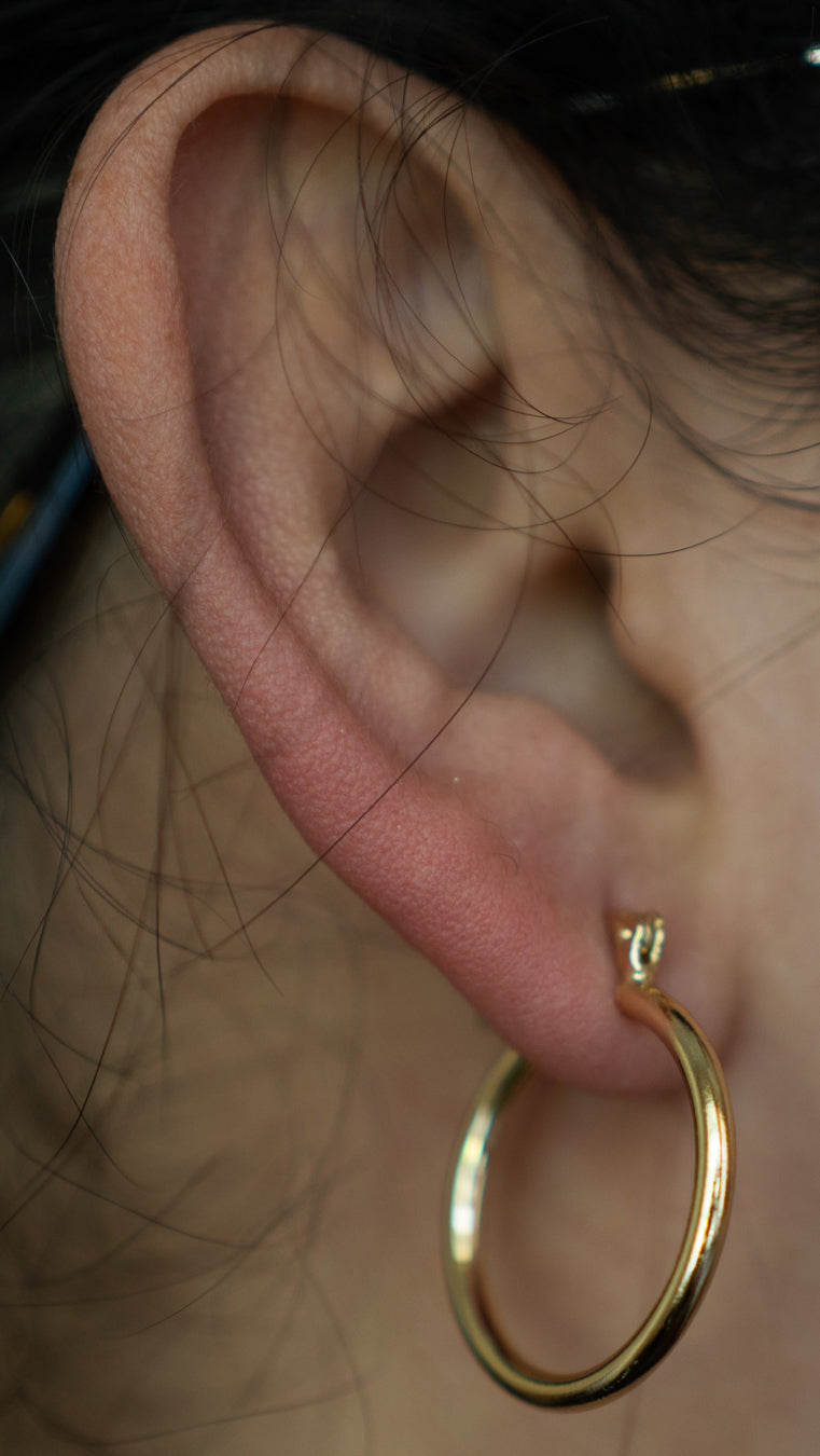 Gold-Plated Hoop Earrings – Classic & Lightweight Design