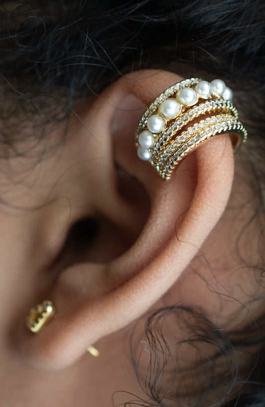 Golden Pearl Luxe Ear Cuff