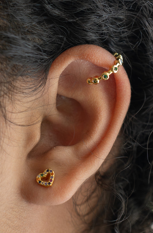 Emerald Glow Ear Cuff